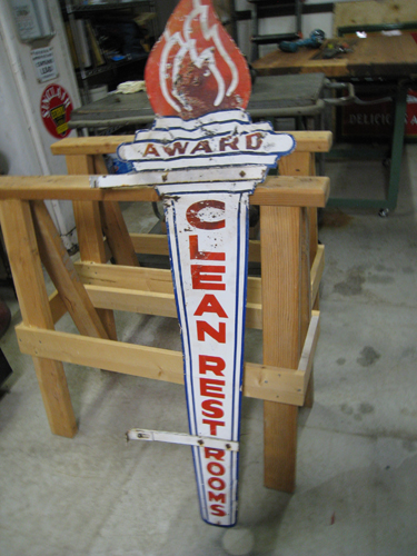 Pan- Am Clean Rest Room Award Flange Sign hover image